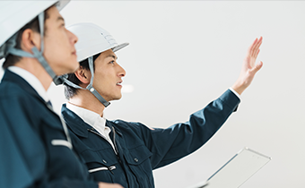 工事の後の費用や<br />
メンテナンスを考えた<br />
お見積もりをします。
